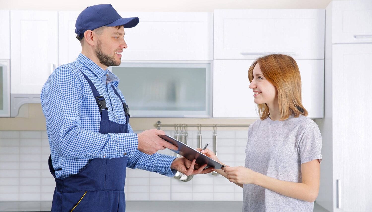 Top 6 CRM For Plumbers And How To Choose The Right One For You